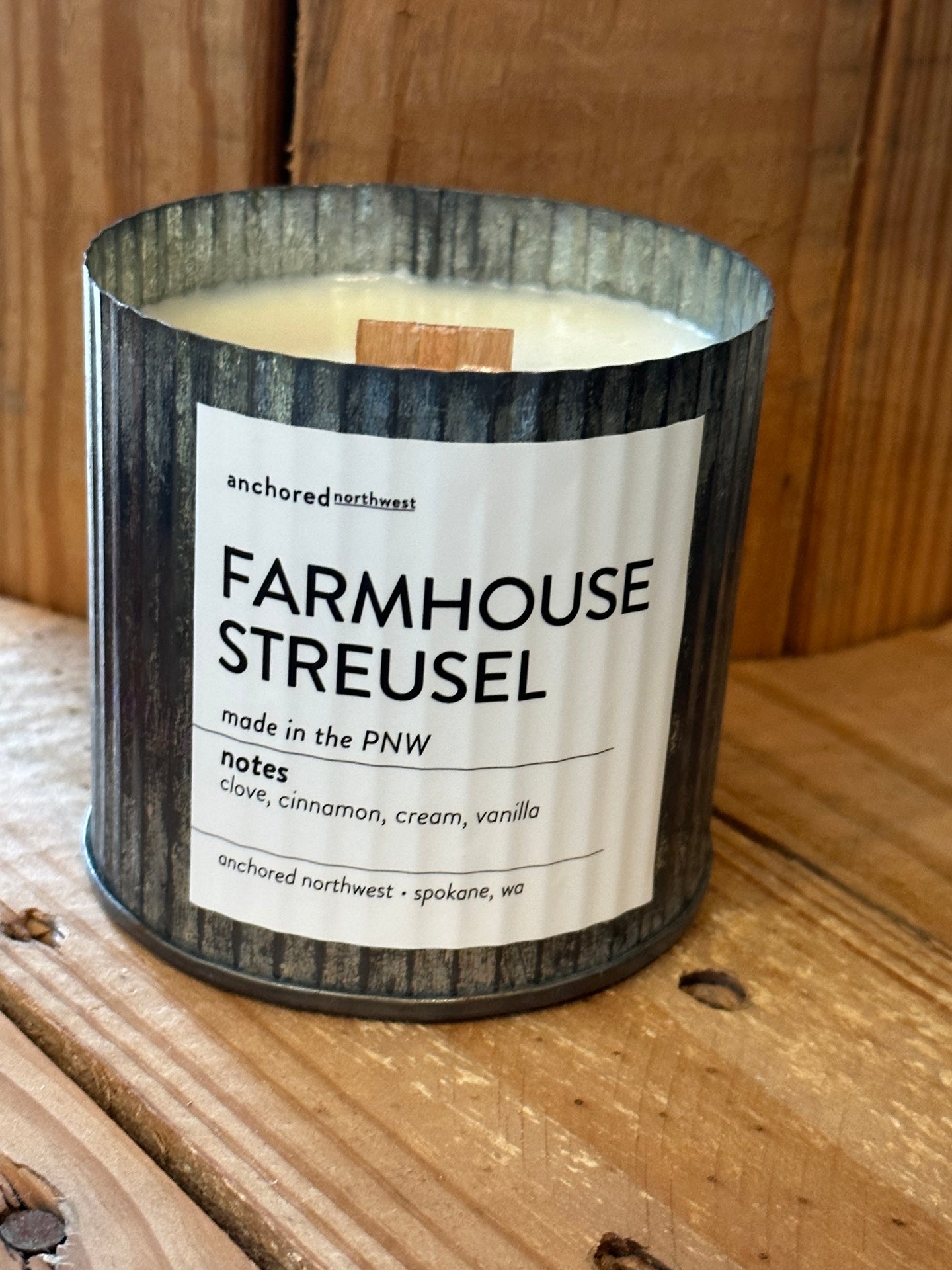 Farmhouse streusel candle