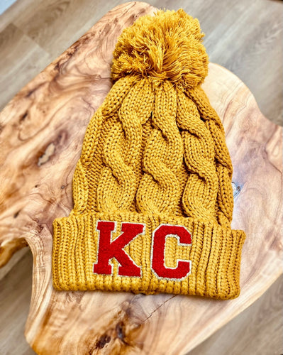 KC patch beanie mustard