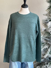 Load image into Gallery viewer, Amazing soft sweater